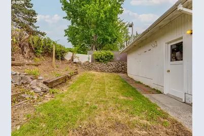 135 NW 15th Ave, Camas, WA 98607 - Photo 32
