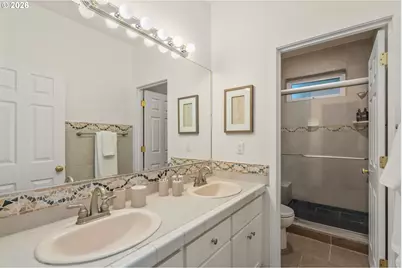 2460 Tipperary Ct, West Linn, OR 97068 - Photo 24