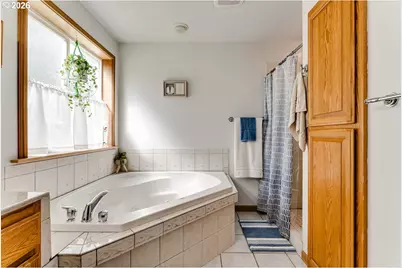 91793 Horse Creek Rd, McKenzie Bridge, OR 97413 - Photo 16