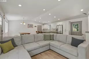 210 NE 45th St, Vancouver, WA 98663 - Photo 18