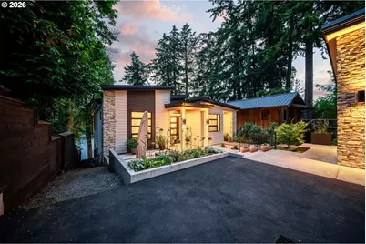 18494 SE Willamette Dr, Milwaukie, OR 97267 - Photo 2