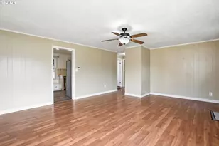 2618 E 26th St, Vancouver, WA 98661 - Photo 4