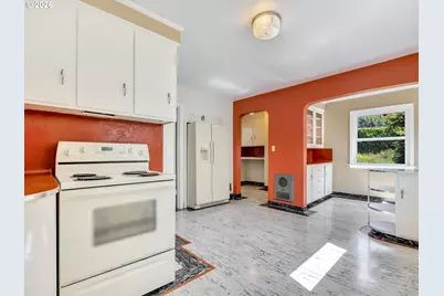 1227 Alameda Ave, Astoria, OR 97103 - Photo 12