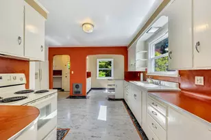 1227 Alameda Ave, Astoria, OR 97103 - Photo 10
