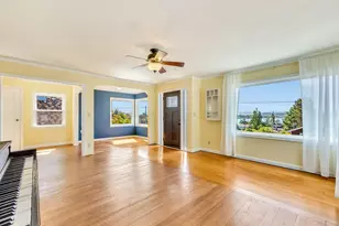 1227 Alameda Ave, Astoria, OR 97103 - Photo 2