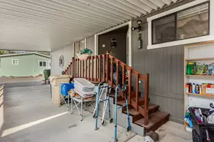 18485 SW Pacific Dr, Tualatin, OR 97062 - Photo 38