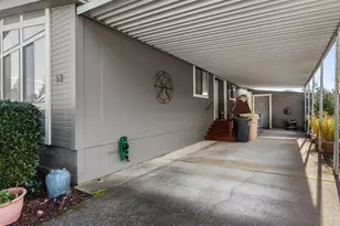 18485 SW Pacific Dr, Tualatin, OR 97062 - Photo 4