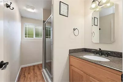 30 Coachman Dr, Eugene, OR 97405 - Photo 32