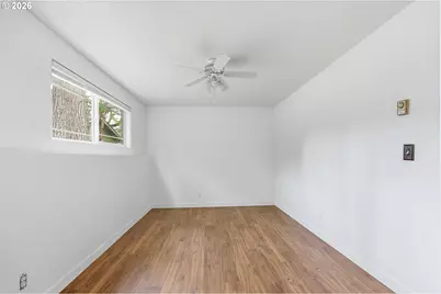 30 Coachman Dr, Eugene, OR 97405 - Photo 34