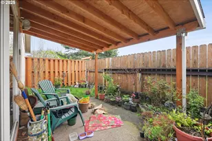 1700 NE 231st Ct, Wood Village, OR 97060 - Photo 38
