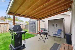 1700 NE 231st Ct, Wood Village, OR 97060 - Photo 20