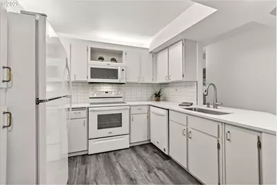 5063 SW Foothills Dr #F, Lake Oswego, OR 97034 - Photo 12