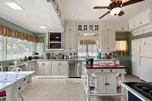 617 Juniper St, Junction City, OR 97448 - Photo 16