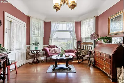 617 Juniper St, Junction City, OR 97448 - Photo 8