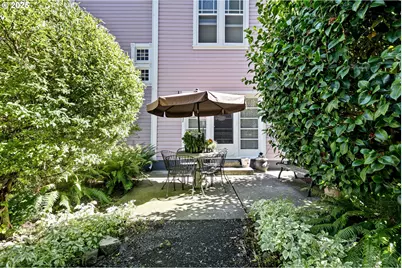 617 Juniper St, Junction City, OR 97448 - Photo 30