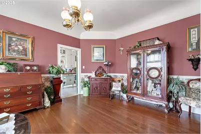 617 Juniper St, Junction City, OR 97448 - Photo 10