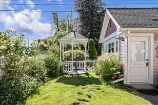 617 Juniper St, Junction City, OR 97448 - Photo 44