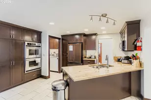 11840 SE Timber Valley Dr, Happy Valley, OR 97086 - Photo 10