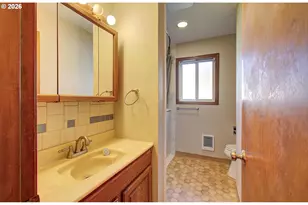 100 Inglewood Dr, Longview, WA 98632 - Photo 18