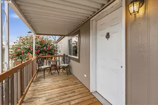 1800 Lakewood Ct, Eugene, OR 97402 - Photo 2