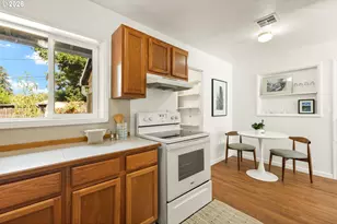 12747 NE Holladay St, Portland, OR 97230 - Photo 12