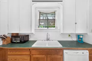 258 A St, Vernonia, OR 97064 - Photo 14