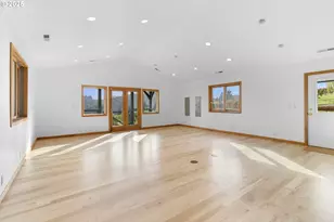 9325 NE Worden Hill Rd, Dundee, OR 97115 - Photo 16