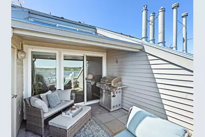 81 N Hayden Bay Dr, Portland, OR 97217 - Photo 6