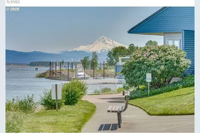 81 N Hayden Bay Dr, Portland, OR 97217 - Photo 16