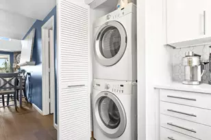 81 N Hayden Bay Dr, Portland, OR 97217 - Photo 18