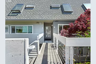 81 N Hayden Bay Dr, Portland, OR 97217 - Photo 8