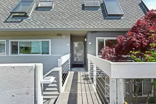 81 N Hayden Bay Dr, Portland, OR 97217 - Photo 8