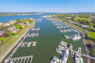 81 N Hayden Bay Dr, Portland, OR 97217 - Photo 38