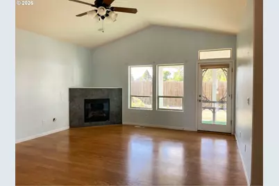 614 Burghardt Dr, Molalla, OR 97038 - Photo 6