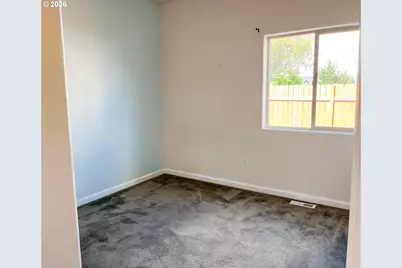 614 Burghardt Dr, Molalla, OR 97038 - Photo 8