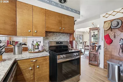 1504 Green Acres Rd, Eugene, OR 97408 - Photo 14