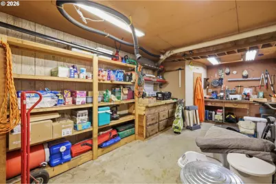 1504 Green Acres Rd, Eugene, OR 97408 - Photo 36