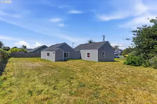 243 S Marple St, Coos Bay, OR 97420 - Photo 34