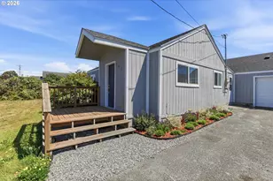 243 S Marple St, Coos Bay, OR 97420 - Photo 6