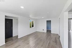 243 S Marple St, Coos Bay, OR 97420 - Photo 10