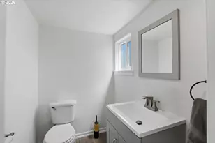 243 S Marple St, Coos Bay, OR 97420 - Photo 28