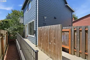 3769 SE 43rd Ave, Portland, OR 97206 - Photo 2