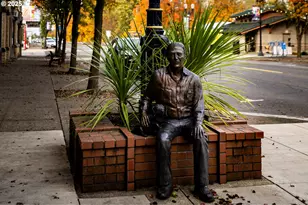 488 B St, Independence, OR 97351 - Photo 32