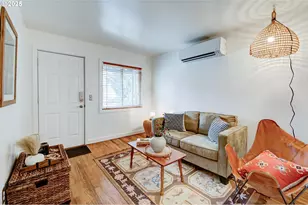 488 B St, Independence, OR 97351 - Photo 6