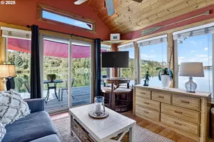 903 S McLoughlin Blvd, Oregon City, OR 97045 - Photo 12