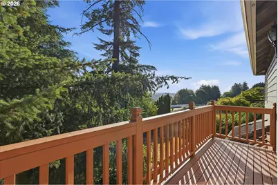 2125 NW 47th Ave, Camas, WA 98607 - Photo 8