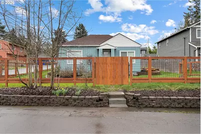 418 Dewey St, Oregon City, OR 97045 - Photo 2