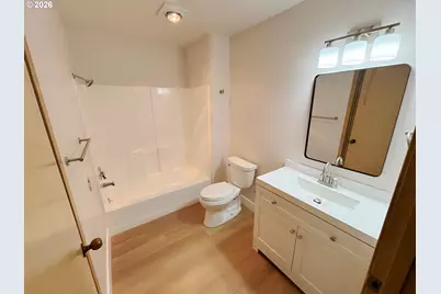 247 N Hayden Bay Dr, Portland, OR 97217 - Photo 8