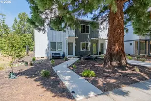 3751 Village Center Dr SE, Salem, OR 97302 - Photo 2
