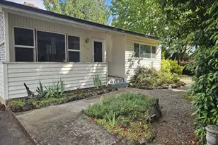 4922 SE 111th Ave, Portland, OR 97266 - Photo 2